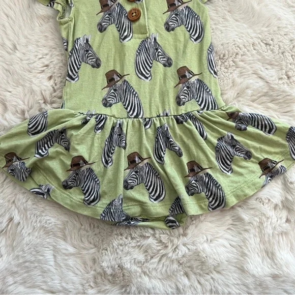 Posh Peanut Dante Zebra Print Henley Short Sleeve Twirl Skirt Bodysuit Sz 3-6M - Picture 5 of 5